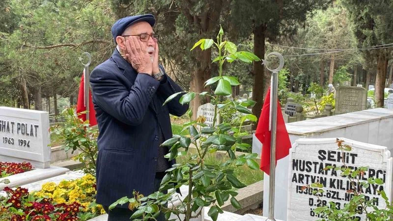 Şehit babasının en hüzünlü ziyareti: 