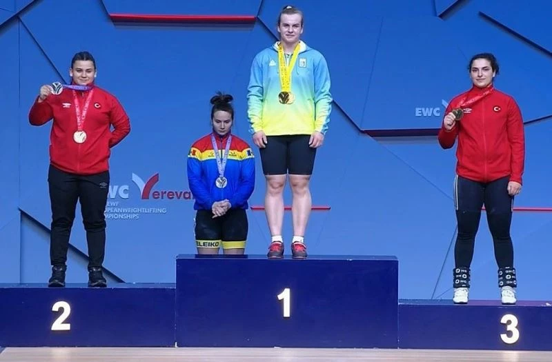 Dilara Narin, halterde Avrupa ikincisi
