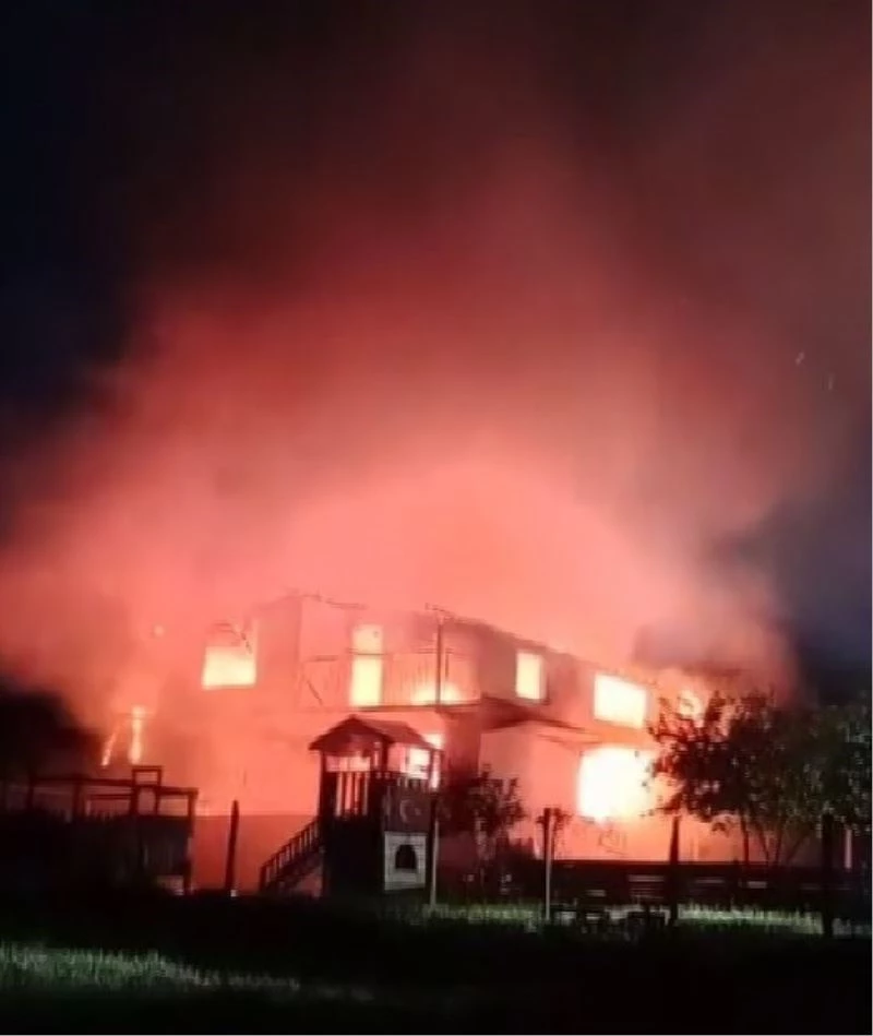 Bayram günü evsiz kaldılar