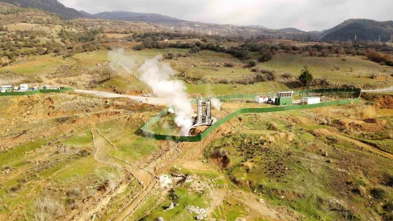 Sındırgı’da jeotermal enerji her alanda kullanılıyor
