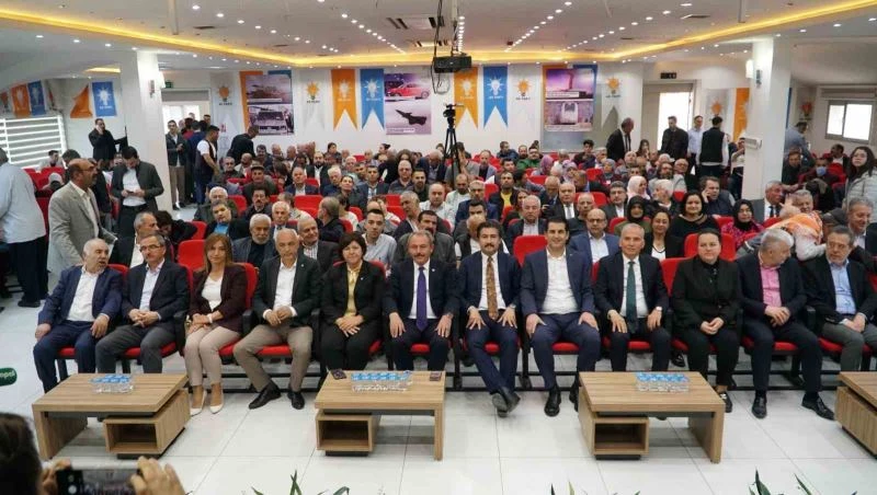 AK Parti Denizli İl Teşkilatı bayramlaştı
