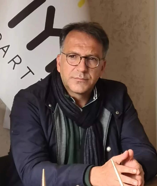 Mehmet Demir KİMDİR?