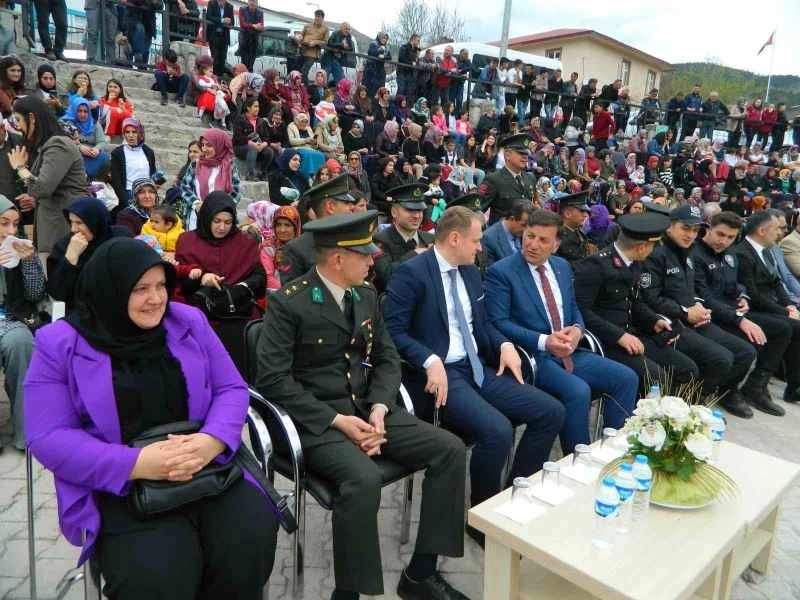 Posof’ta 23 Nisan coşkusu
