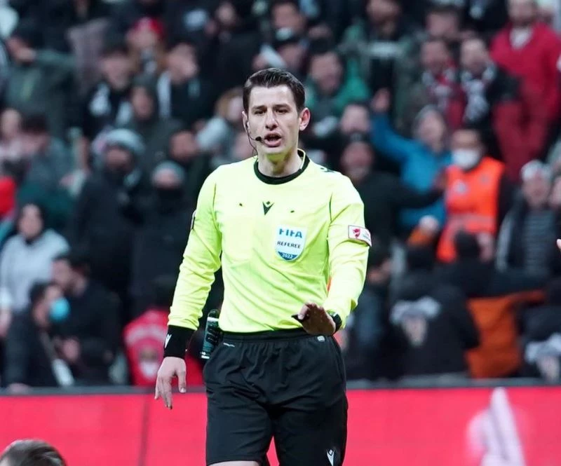 Fenerbahçe - İstanbulspor maçının VAR’ı Halil Umut Meler
