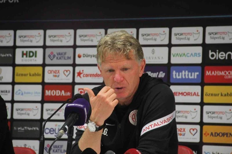 Alfons Groenendijk: “Rakibe kritik 3 puan verdik