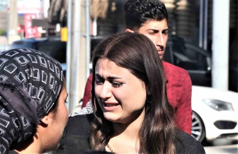 Şırdan dükkanı yangında küle döndü, genç kız gözyaşlarını tutamadı
