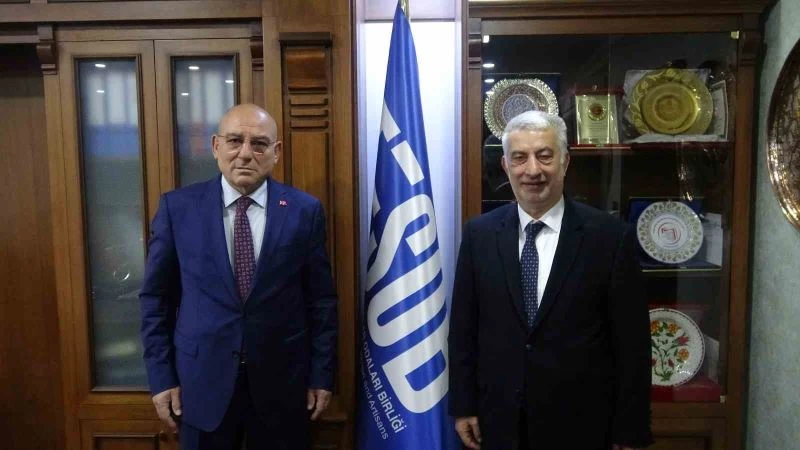AK Parti Trabzon Milletvekili adayı Vehbi Koç TESOB Başkanı Kara ile görüştü
