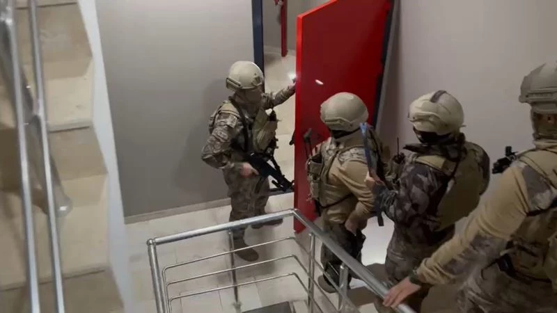 Kuzenler çetesinden 550 Milyon TL’lik yasa dışı bahis vurgunu: 35 gözaltı
