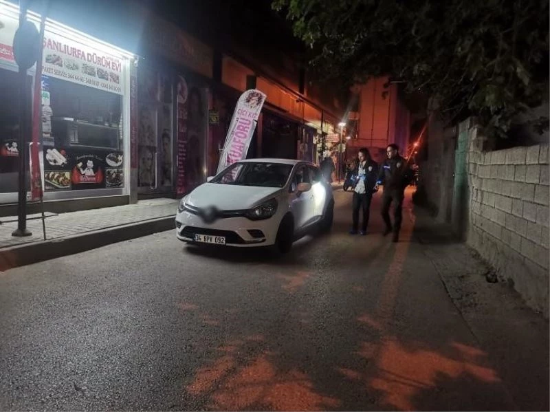 İzmir’de otomobile silahlı saldırı: 1 ölü
