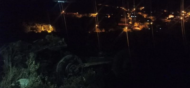 Virajı alamayan kamyon şarampole uçtu
