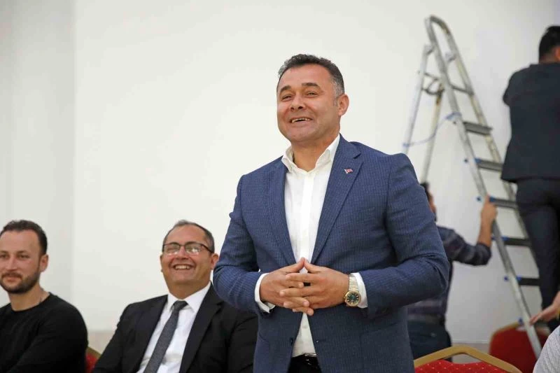 Başkan Yücel’den sanayi esnafına: “Tapuları yıl sonuna kadar teslim alacaksınız”
