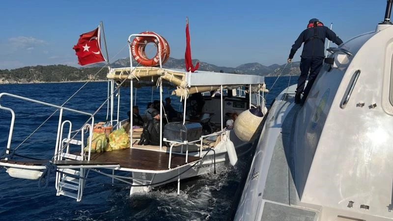 Yunan adalarına kaçmaya çalışan 13 FETÖ üyesi ve 3 organizatör yakalandı
