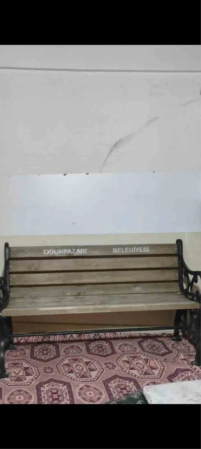 İddiaya göre ‘aşk acısı’ sonucu parktan eve bank taşıyıp gündem oldular
