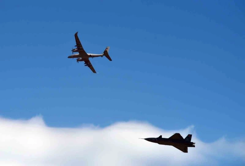 TEKNOFEST’te KIZILELMA ve AKINCI birlikte uçtu
