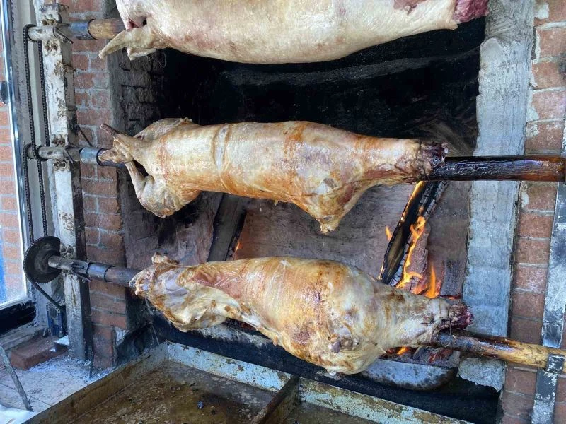 Osmanlı mutfağından kalma lezzet: Sırık kebabı
