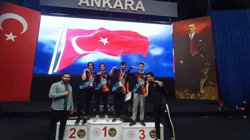 Bilek güreşinde Tufanbeyli’nin gururu oldu
