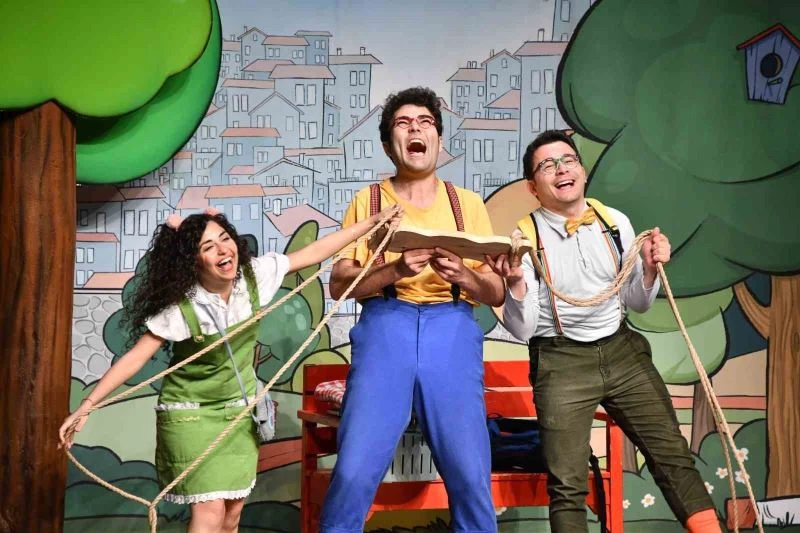 Yenişehir Belediyesinden depremzede çocuklara özel tiyatro
