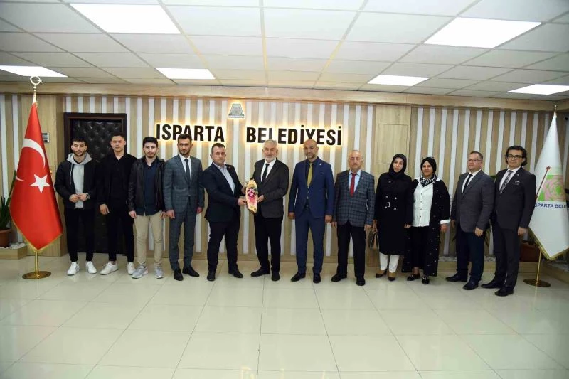 Isparta Belediye Başkanı Şükrü Başdeğirmen: 