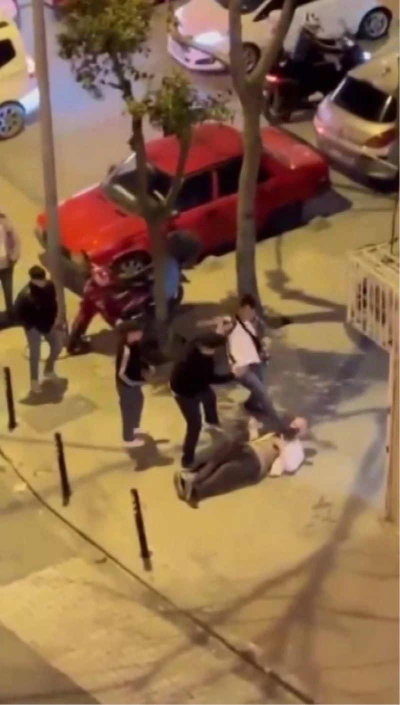 Fatih’te bir kiracı 70 yaşındaki ev sahibine saldırdı: O anlar cep telefonu kamerasına yansıdı
