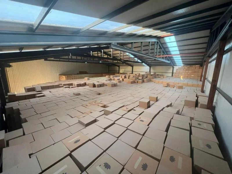 İzmir polisinden tarihi operasyon: 672 milyon 490 bin kaçak makaron ele geçirildi
