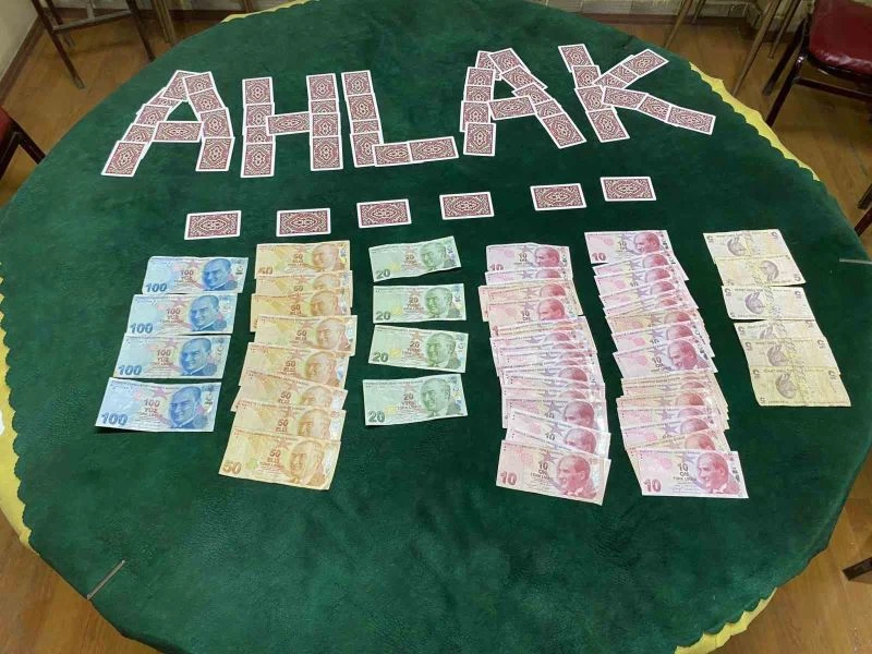 Kumar operasyonunda 10 kişiye 40 bin lira ceza yazıldı
