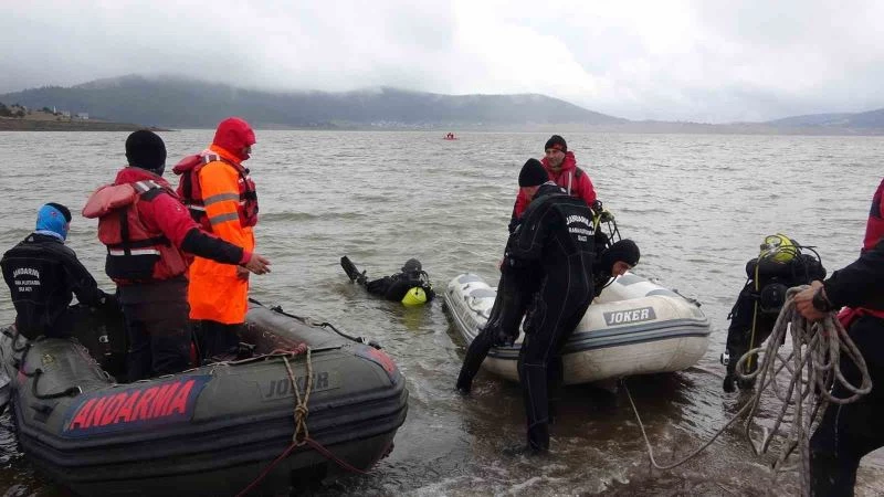 Seben Gölü’nde tekneye ve Ferdi Uludağ’a ait ize rastlanmadı
