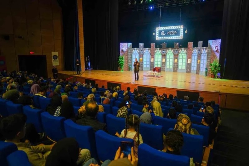 Yazar Bekir Develi Diyarbakırlılarla buluştu
