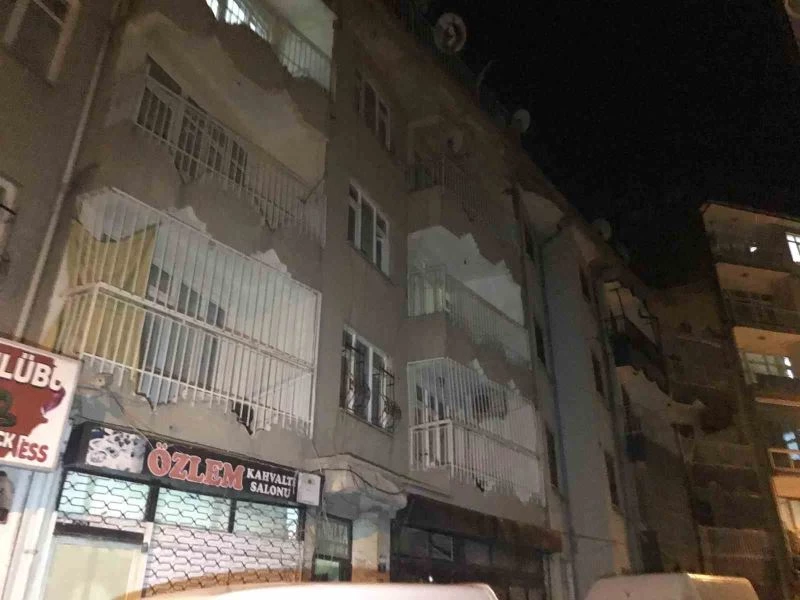 Çöp evde bulunan çocuk devlet korumasına alındı
