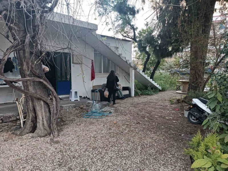 Polis, çalıntı motosikleti şüpheliyle birlikte jandarmaya teslim etti
