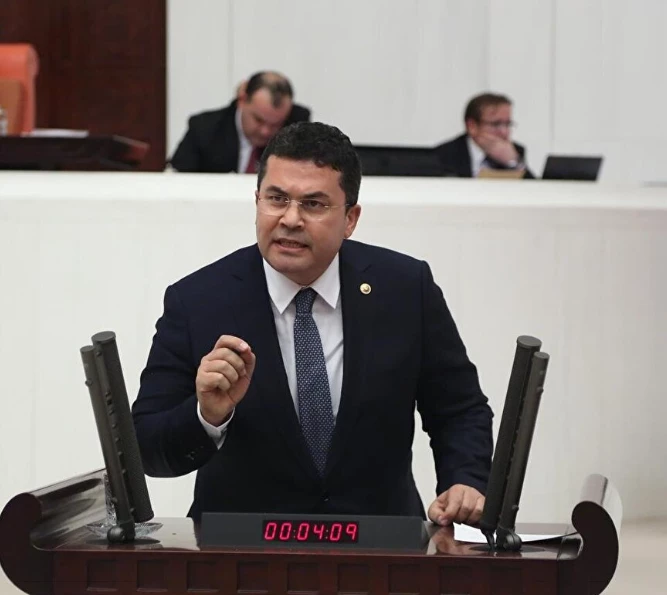 Herkesin Merak Ettiği Ruhi Ersoy KİMDİR?