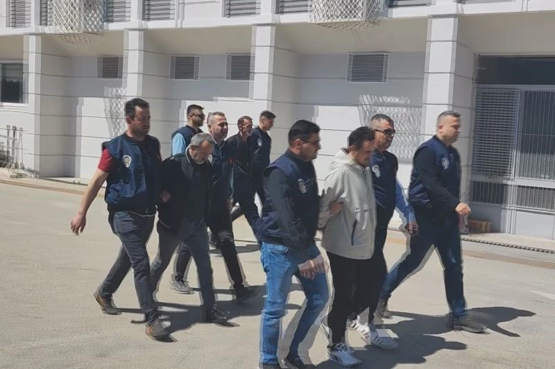 Sahte site üzerinden Togg satın almak isteyen 21 kişiyi dolandıran 3 şüpheli tutuklandı
