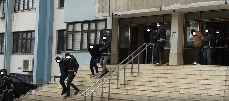 Kaçak silahlar Buldan’a Karadeniz’den getirilmiş
