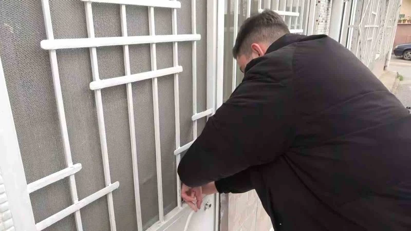 Kiracısı evi bırakıp kaçtı, hırsız gibi girdiği kendi evinde büyü buldu
