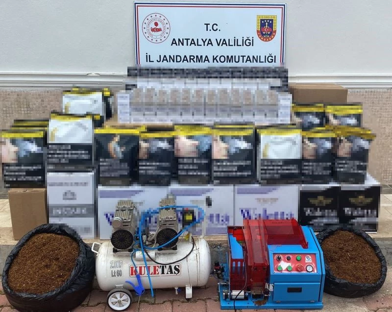 Kaçak sigara imalathanesine jandarma baskını
