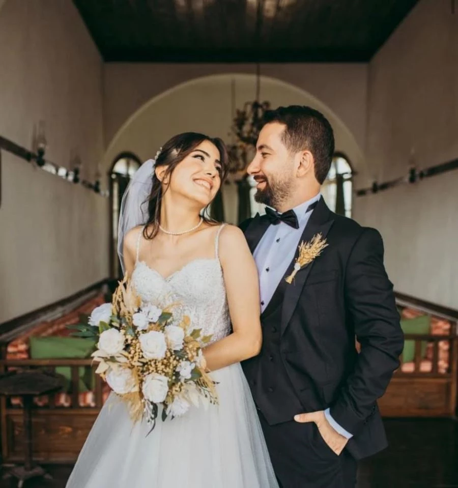 8 ay önce evlenen Pınar öğretmen son yolculuğuna uğurlandı