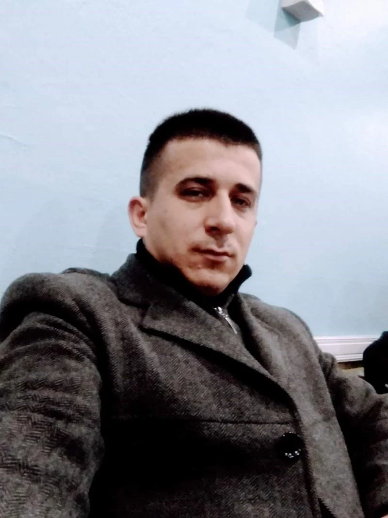 Tartıştığı komşusunu ağzından vurdu
