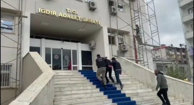 Iğdır’da ayakkabı içinde uyuşturucu ele geçirildi
