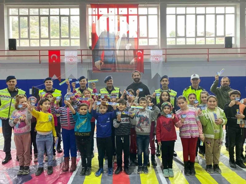 Simav’da temel trafik kuralları eğitim faaliyetleri
