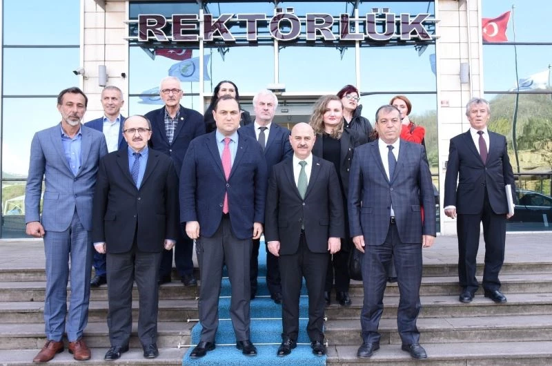 Gürcistan Ankara Büyükelçisi’nden Düzce Üniversitesi rektörüne ziyaret
