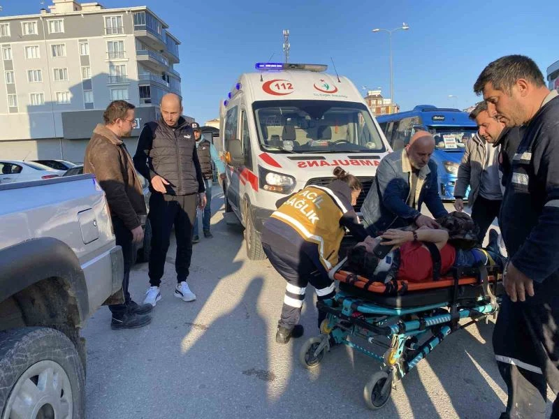 Sinop’ta pikap ile çarpışan motosiklet sürücüsü yaralandı

