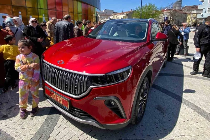 Bakan Varank: “Bakanların yerli ve milli otomobili makam aracı olarak kullanmalarının önemli bir mesaj olduğunu düşünüyorum