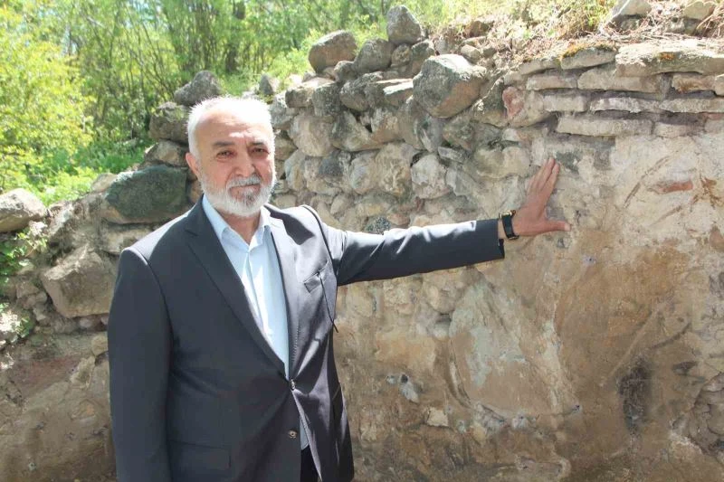  Tabduk Emre’nin türbesinin İnhisar’da olduğu tescillendi
