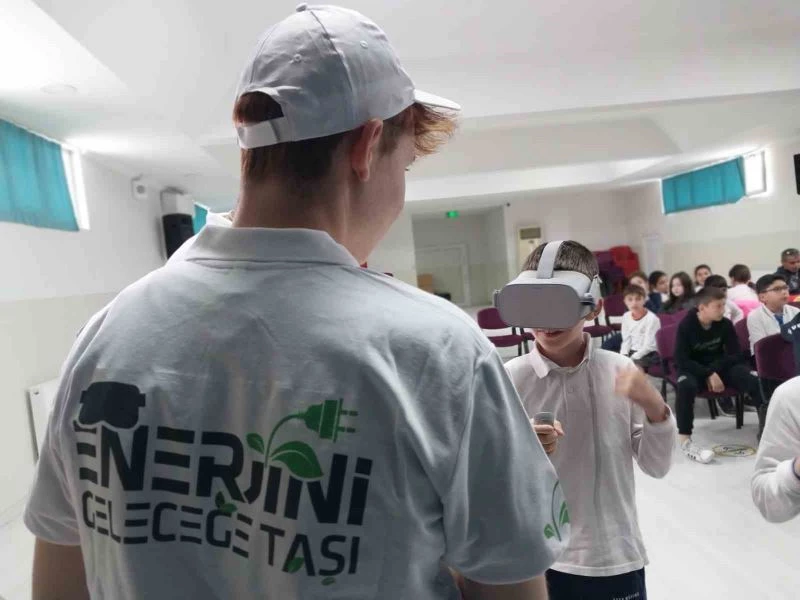 Uedaş, VR teknolojisi ile enerjisini geleceğe taşıyor
