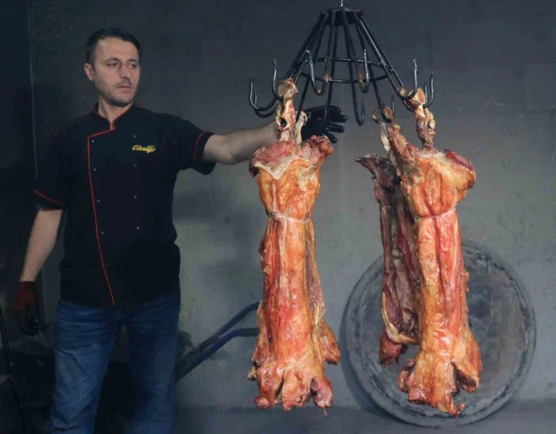 Adana’da büryana ilgi arttı
