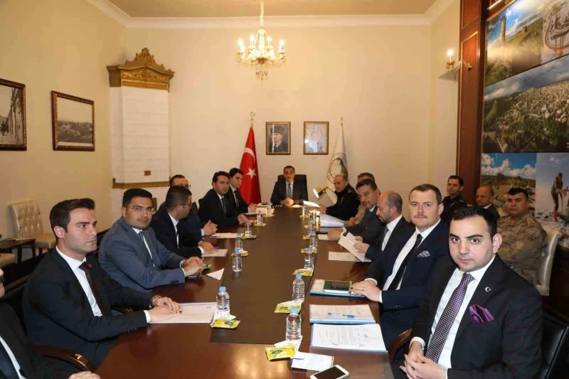 Kars’ta seçim tedbirleri toplantısı yapıldı
