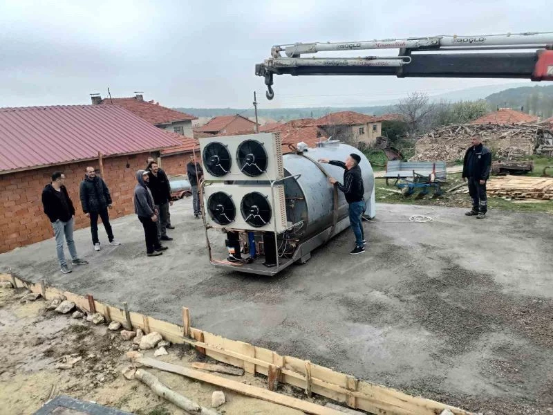 Kütahya Yaylababa köyüne 5 ton kapasiteli süt soğutma tankı
