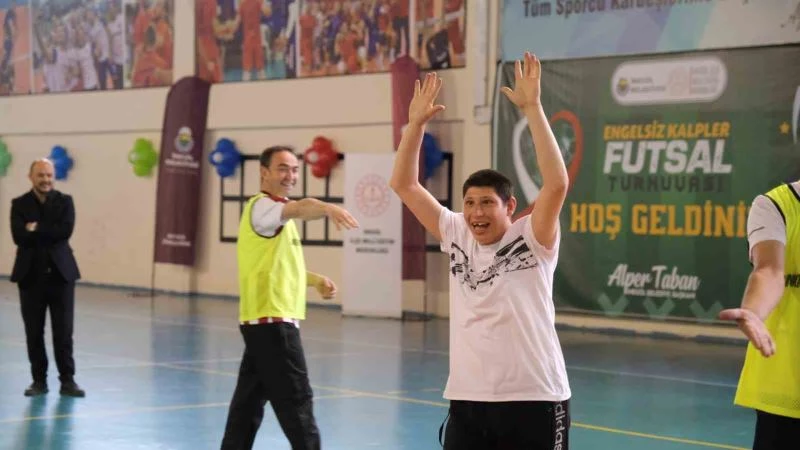 İnegöl engel tanımadı
