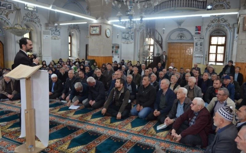 Tavşanlı’da hacı adayları bilgilendirildi
