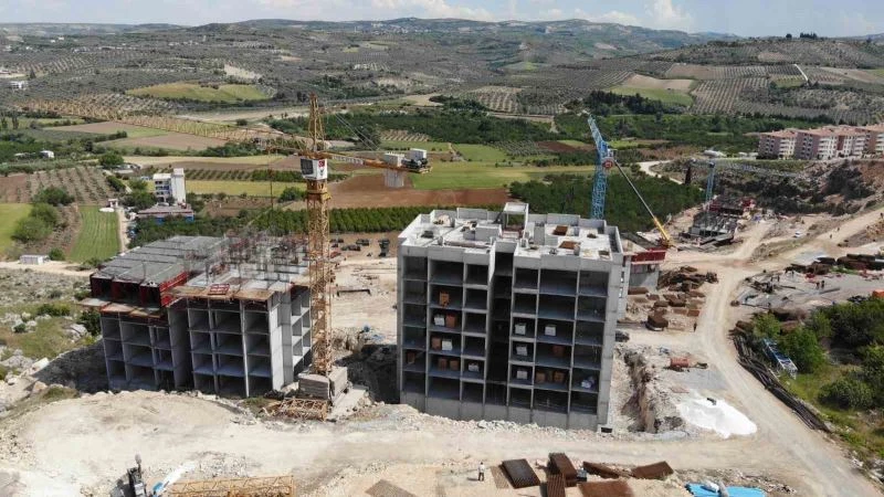 Hatay’da, deprem konutları hızla yükseliyor