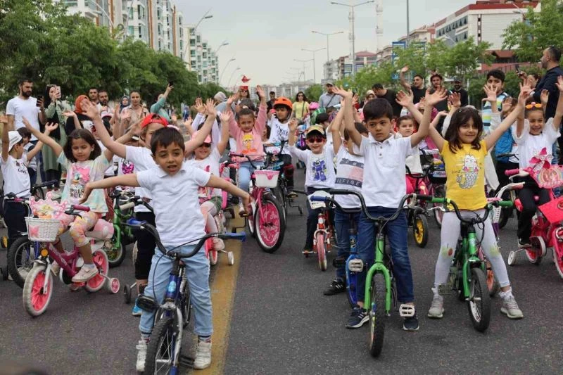 Diyarbakır’da 280 çocuk sağlık için pedal çevirdi
